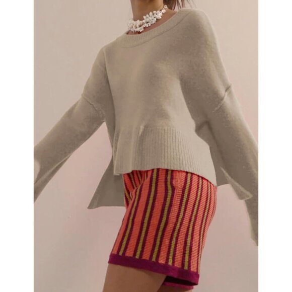 Womens Lightweight Knit Sweater Crewneck Bell Sleeves Pullover Casual Soft - Picture 4 of 5